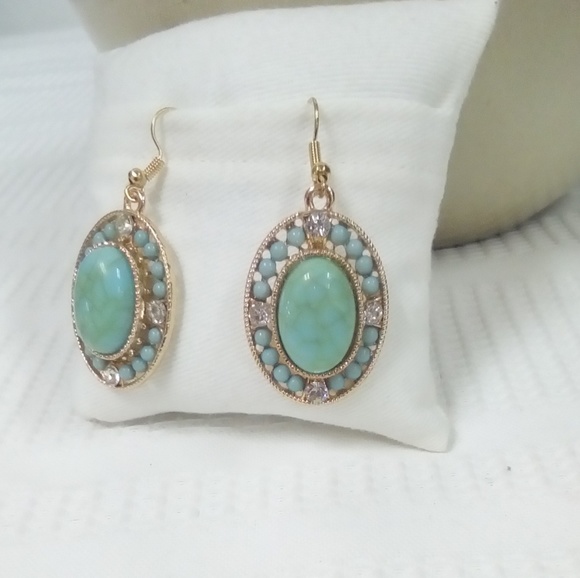 Jewelry - NWT Turquoise Earring Jewelry - NWT Turquoise Earring